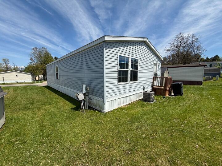 15588 Pine Ridge Dr #92 - Photo 3 of 22