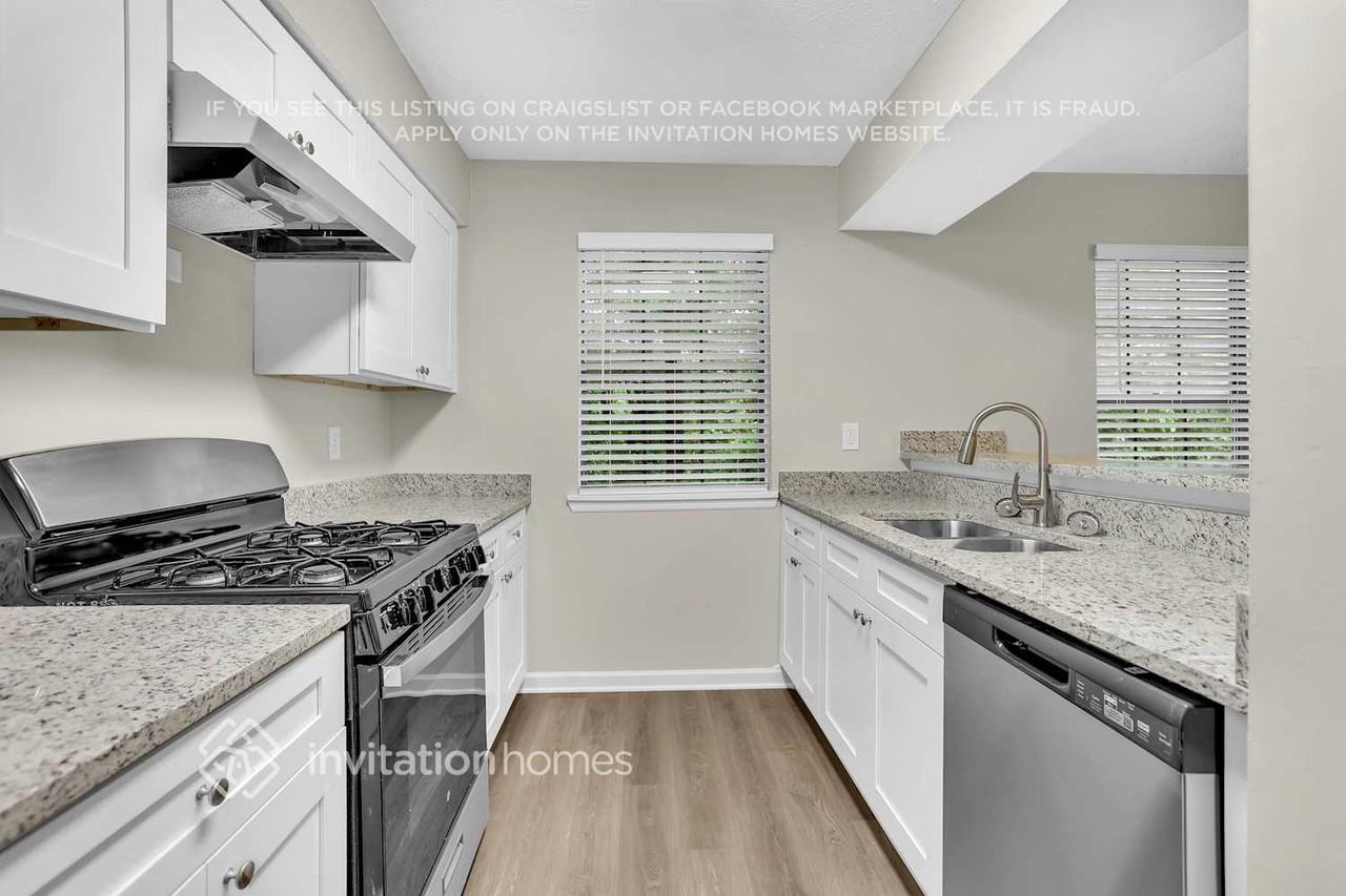 2483 Newgate Dr - Photo 5 of 22