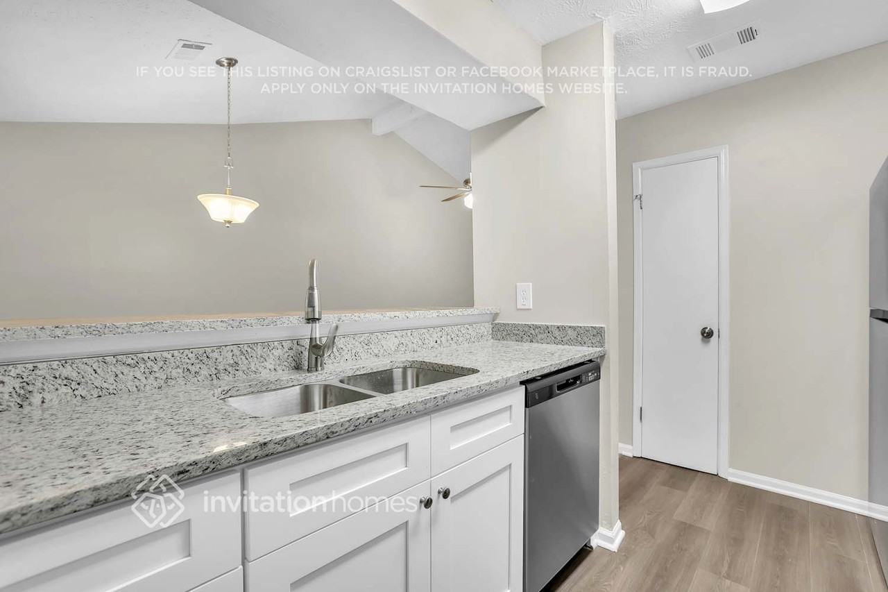 2483 Newgate Dr - Photo 7 of 22