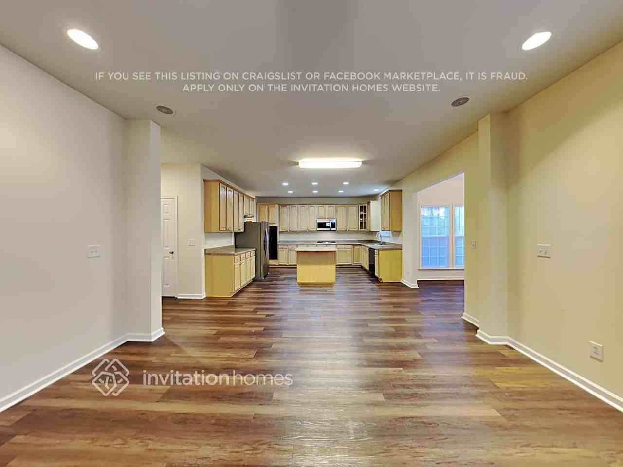 1008 Chamberwell Avenue - Photo 7 of 18