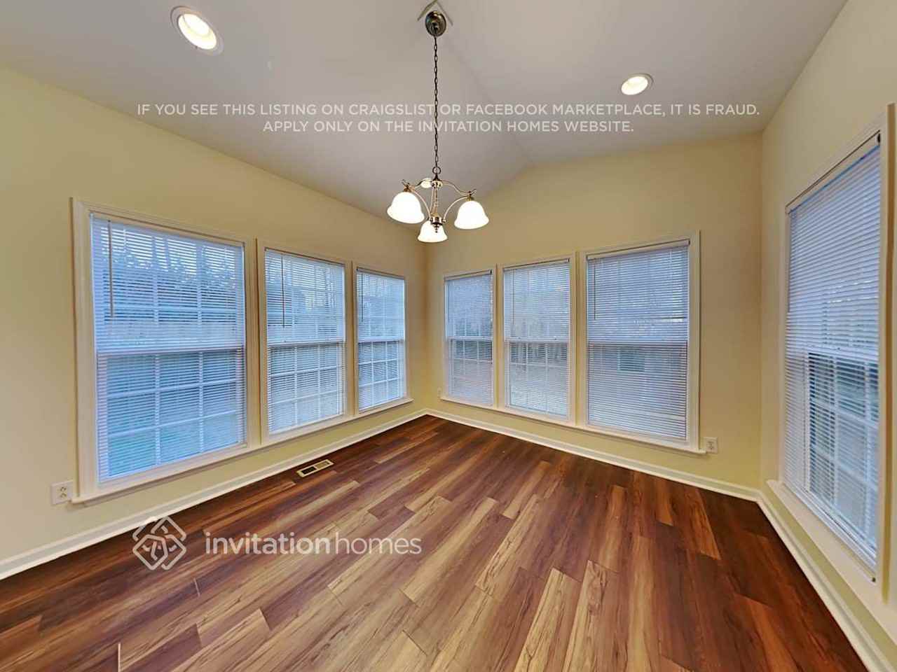 1008 Chamberwell Avenue - Photo 6 of 18