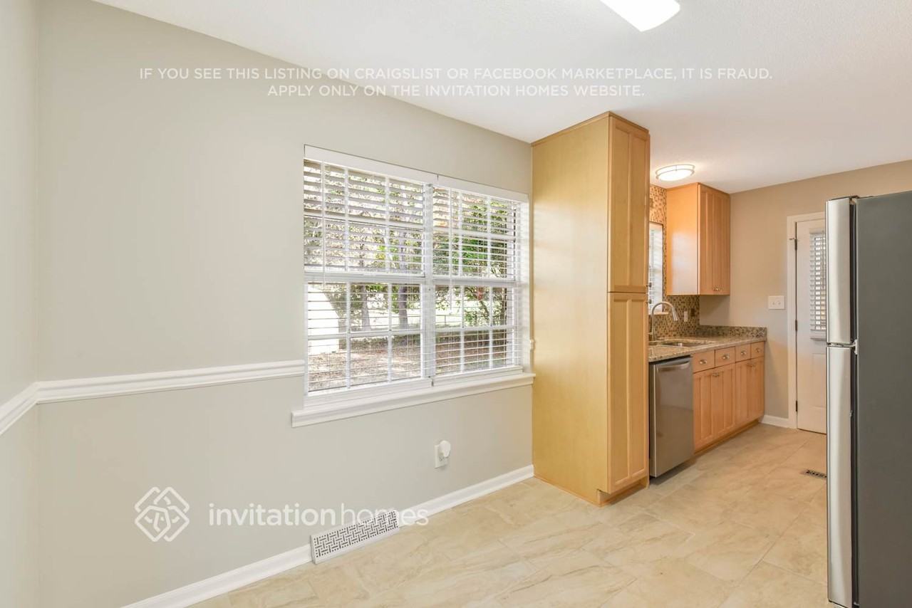 112 Rockledge Dr - Photo 6 of 24