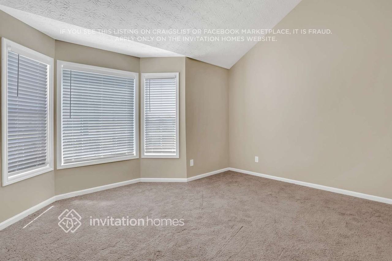 7754 Providence Point Way - Photo 6 of 26