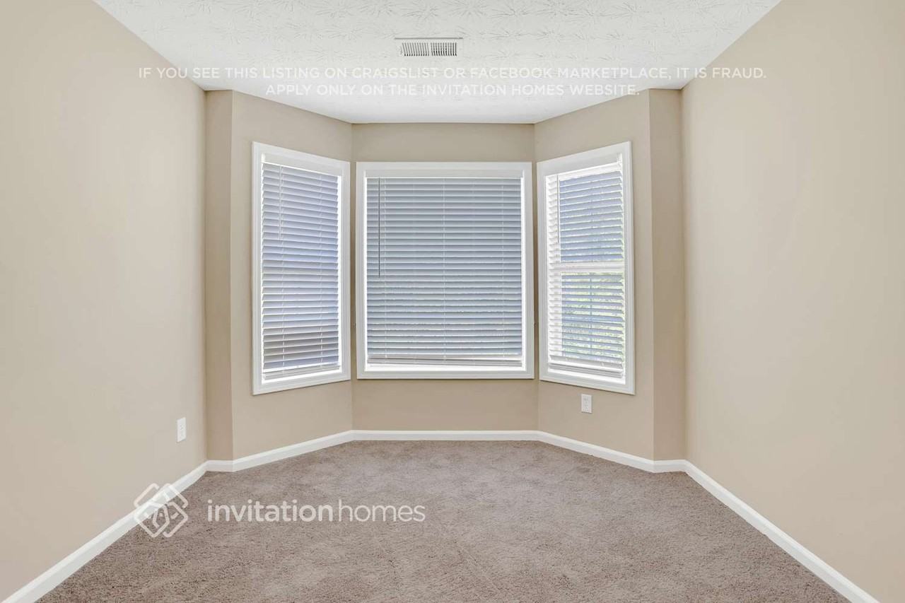 7754 Providence Point Way - Photo 7 of 26