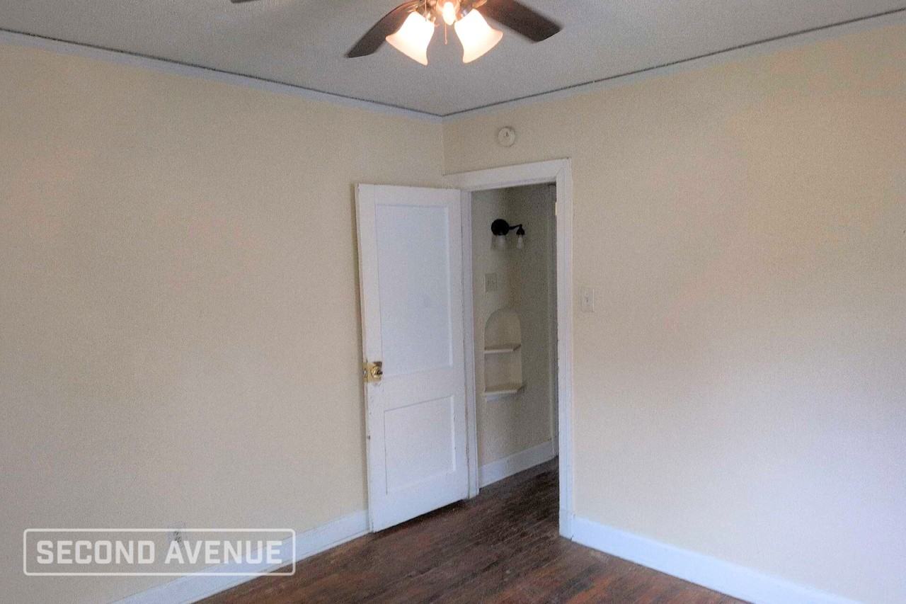 2551 Arlington Ave - Photo 6 of 12