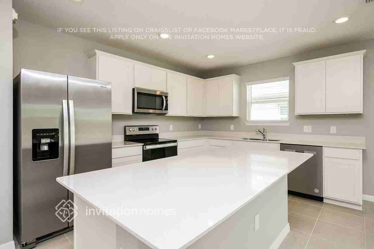 611 Mariana Ct - Photo 7 of 25