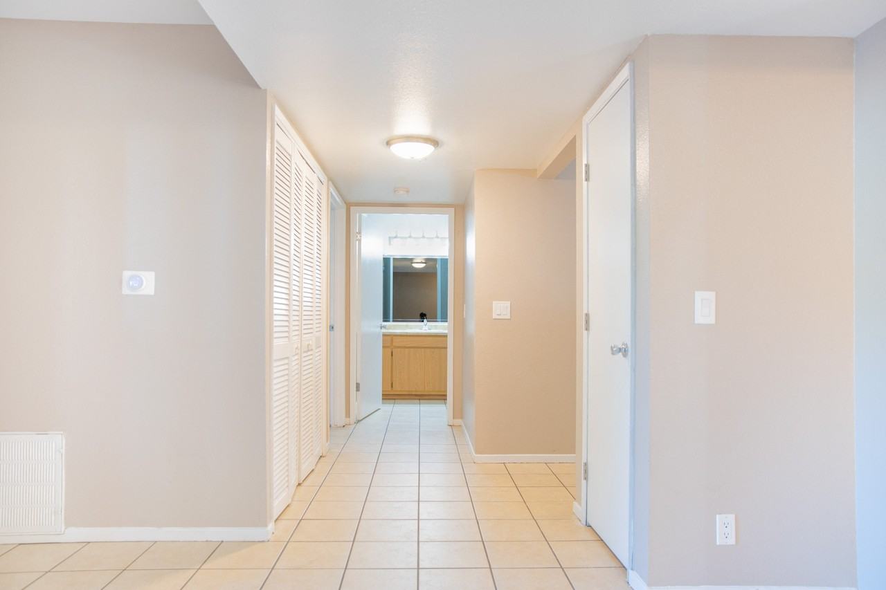 Pomona Townhomes - Photo 6 of 20