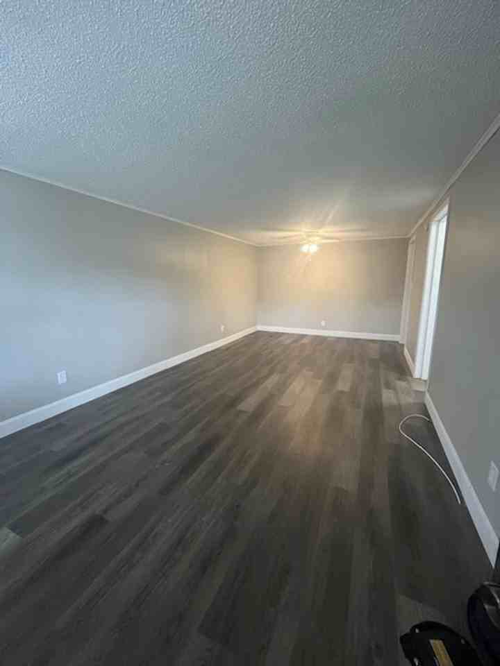 CW - Photo 6 of 12