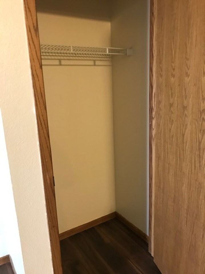 River's Edge Apartments - Photo 5 of 50