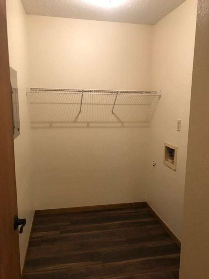 River's Edge Apartments - Photo 7 of 50