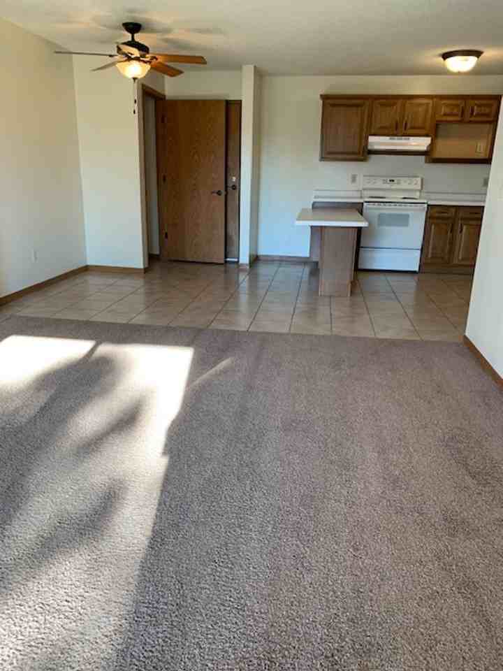 River's Edge Apartments - Photo 6 of 50