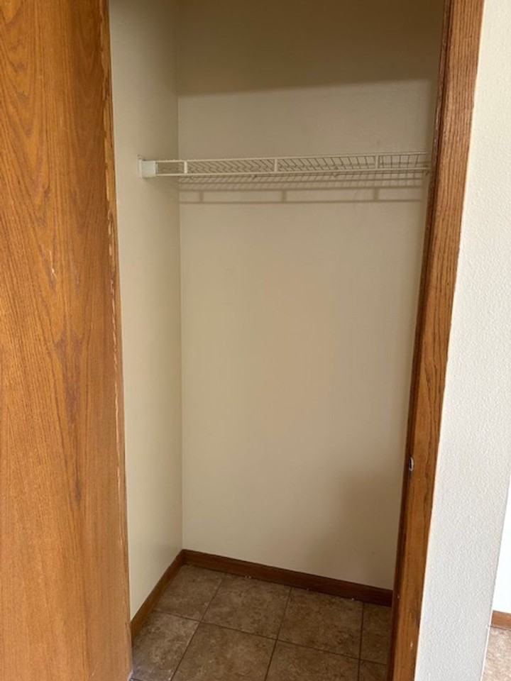 River's Edge Apartments - Photo 5 of 50