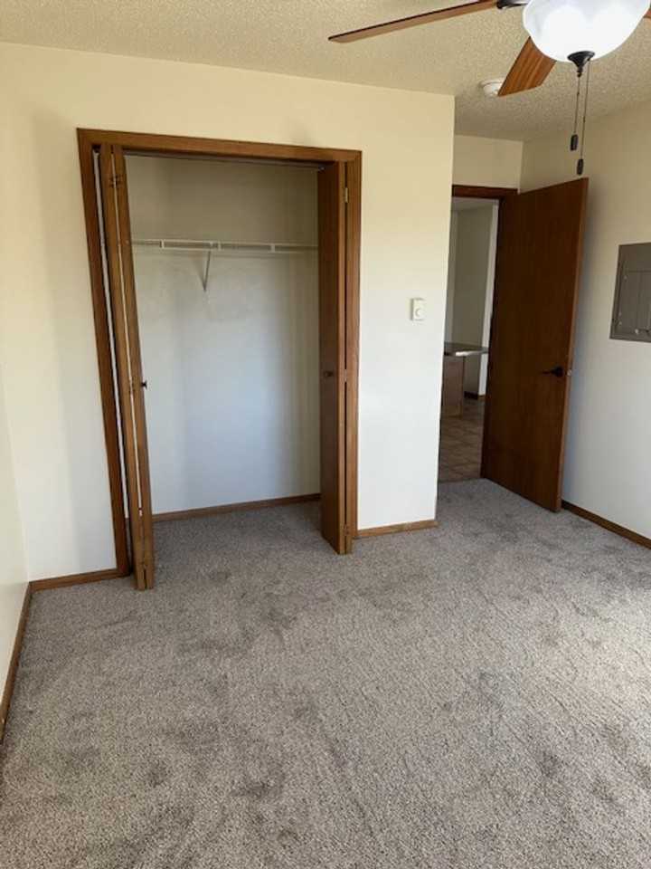 River's Edge Apartments - Photo 7 of 50