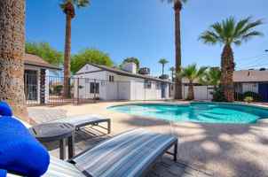 featured image of 929 E Bethany Home Rd