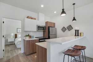 featured image of 5531 5531 & 5541 N Greeley Ave