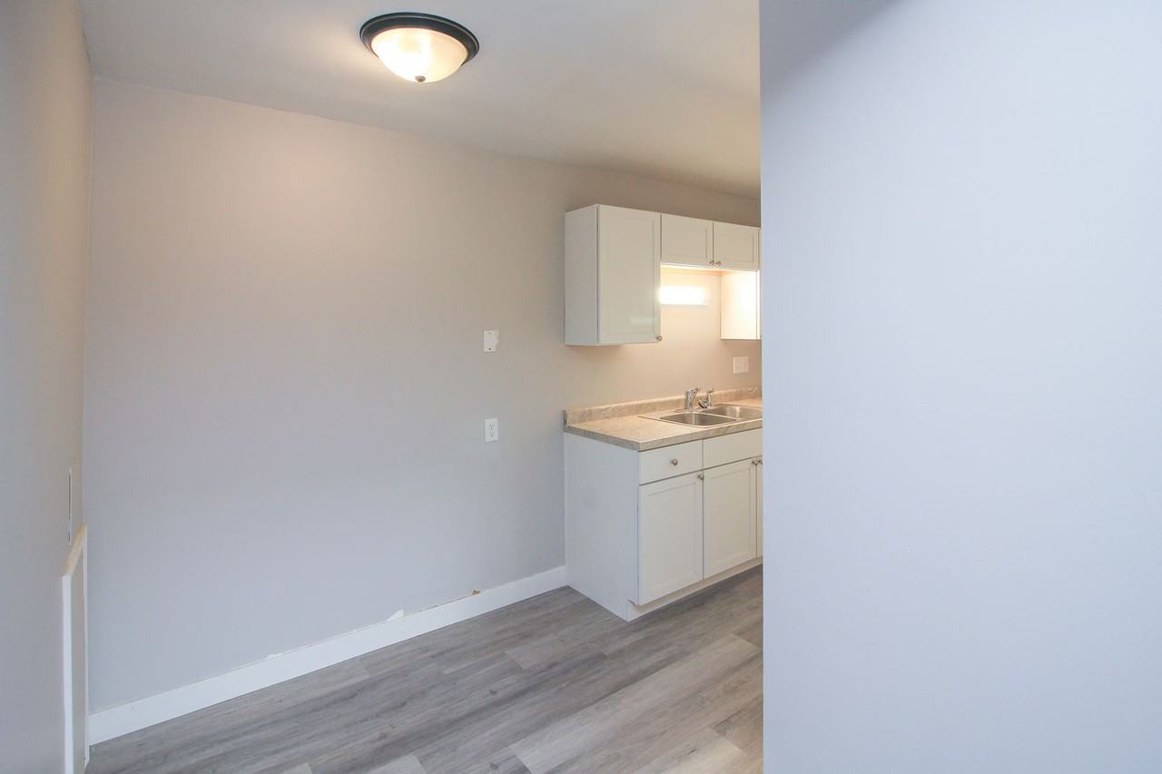 6 Flats Apartments - Photo 5 of 24