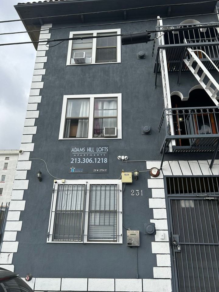 Adams Hill Lofts - Photo 2 of 8