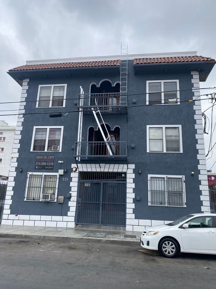 Adams Hill Lofts - Photo 3 of 8