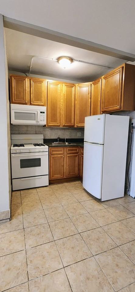 4764 N Virginia Ave #212 - Photo 2 of 4
