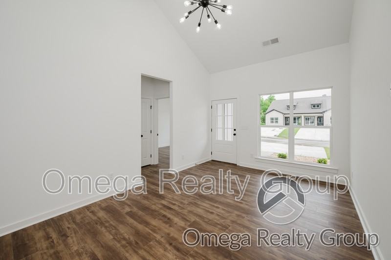 189 Winners Cir - Photo 7 of 29