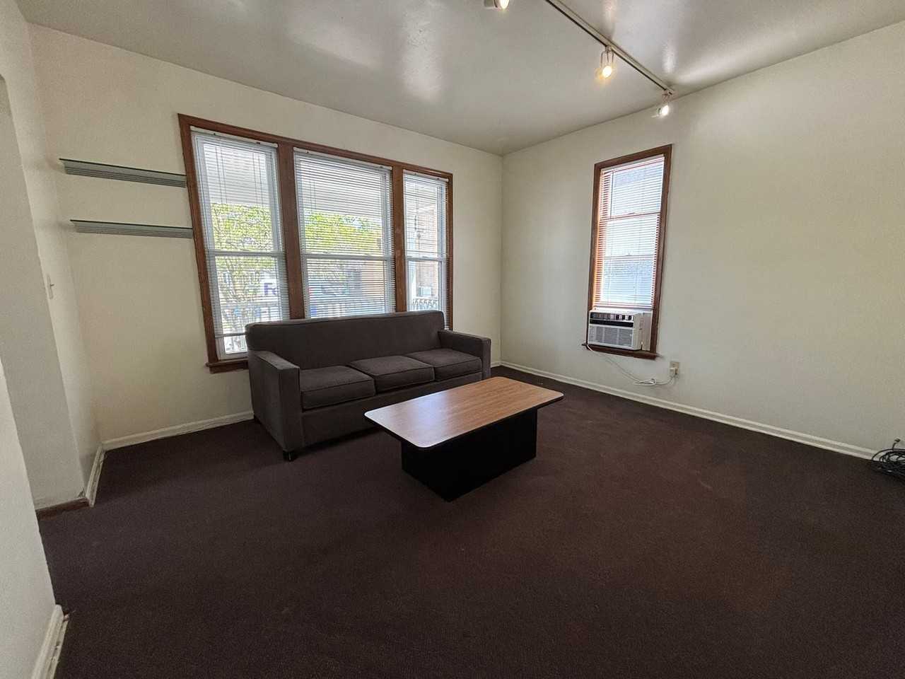 524 S. Forest Ave - Photo 5 of 50