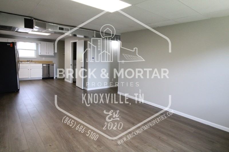 165 Tallent Way - Photo 3 of 28