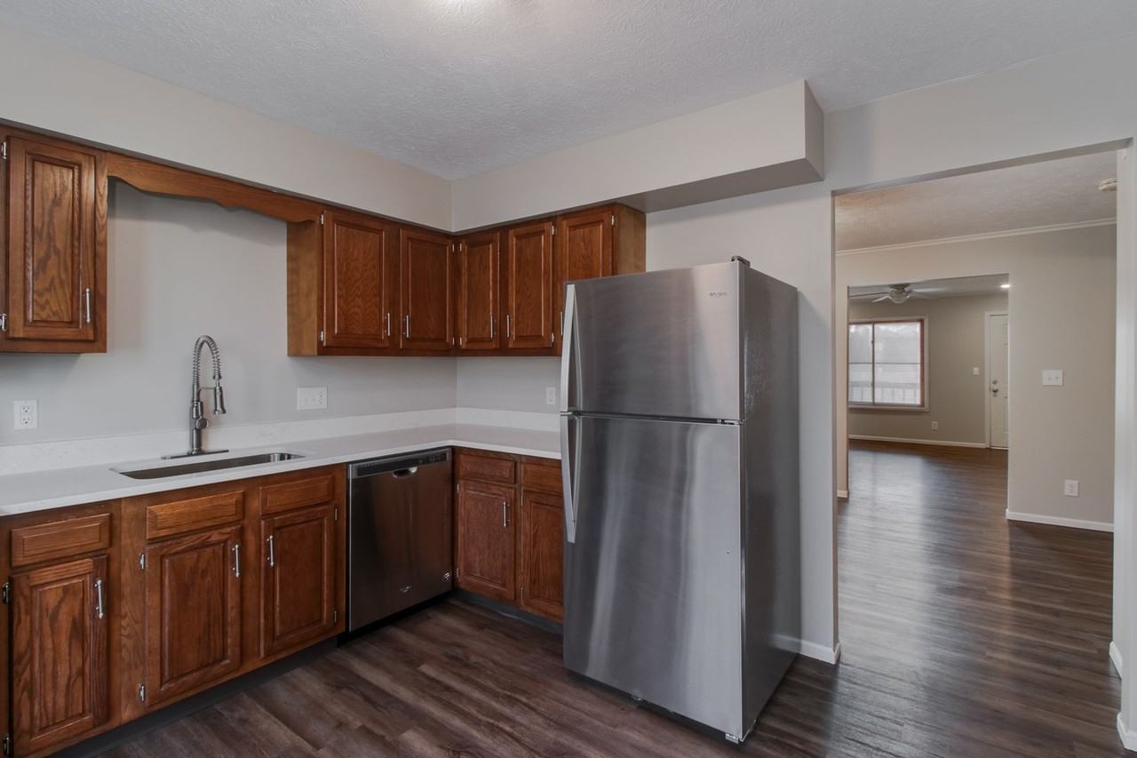 1008 Arlene - Photo 7 of 13