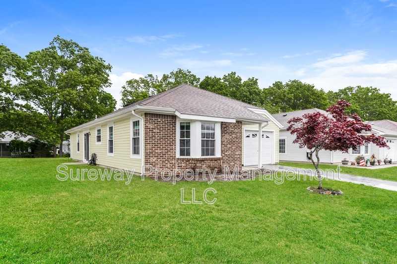 16 Dogwood Dr - Photo 2 of 15