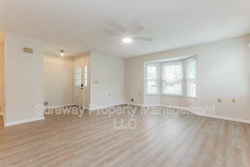 16 Dogwood Dr - Photo 3 of 15