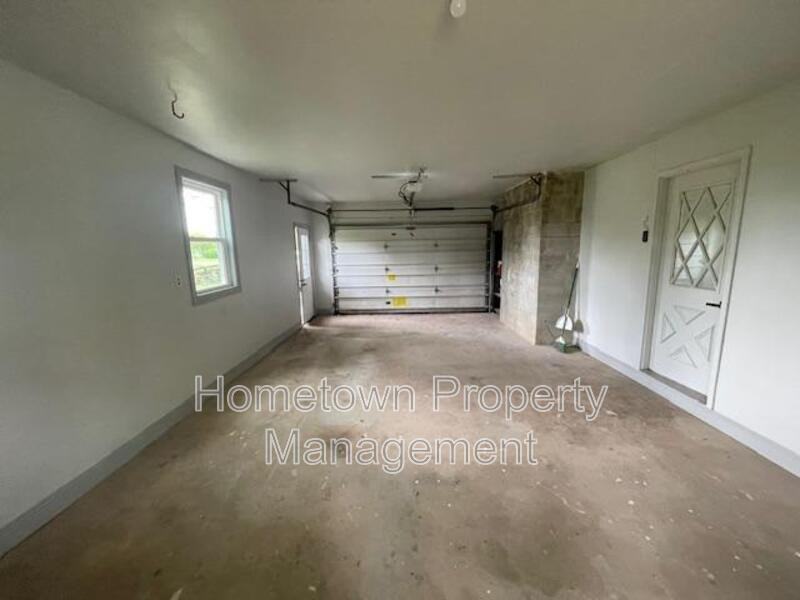 1382 Armstrong Valley Rd - Photo 3 of 15