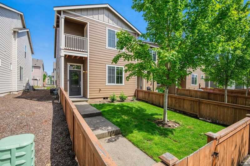 7119 Ne 152nd Pl - Photo 2 of 32