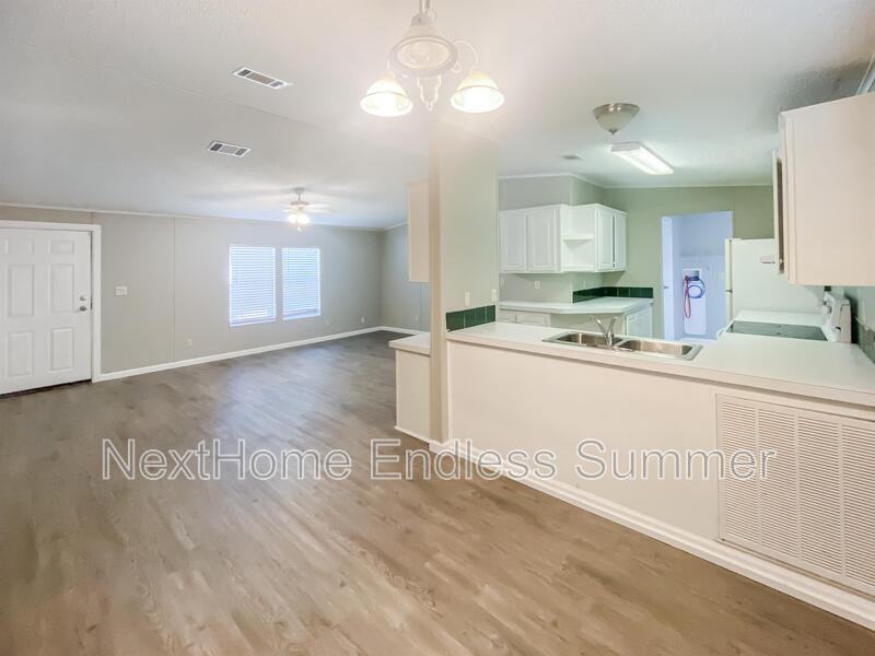 608 Bee Bee Dr - Photo 5 of 16