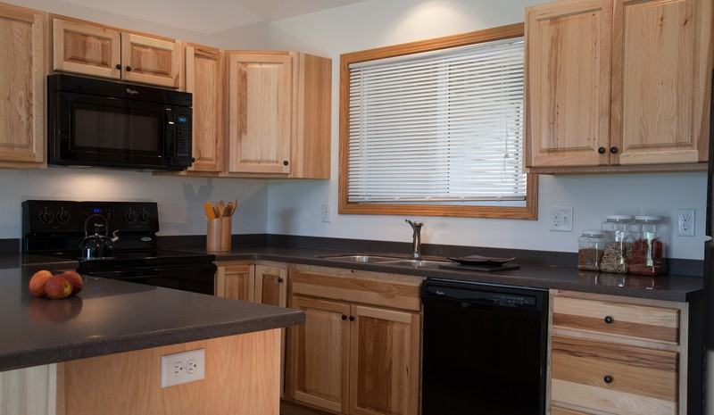 955 70th Ave - Photo 4 of 12