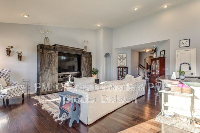 1664 Brockton Ln - Photo 5 of 47