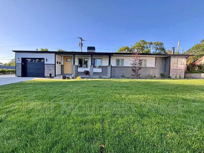 985 Horsley Cir #B - Photo 2 of 18