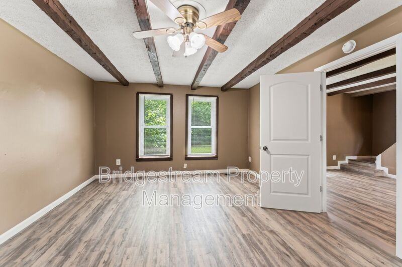 106 Prince Albert Blvd - Photo 4 of 16