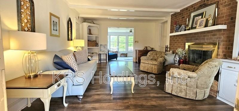 1205 Mount Pleasant Dr - Photo 6 of 36