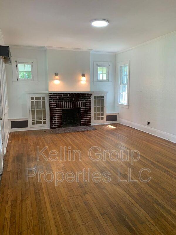 1220 Ruby St - Photo 3 of 16