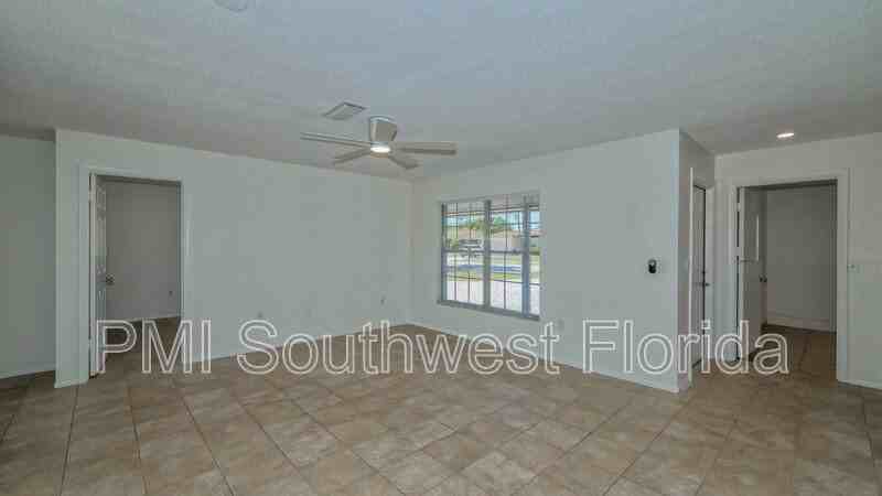 3915 Allan Pl - Photo 2 of 37