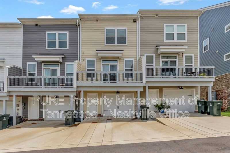 3314 Tasker Dr - Photo 3 of 36