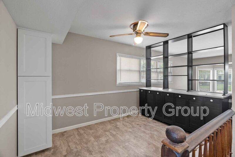 10515 Prestwick Dr - Photo 7 of 28