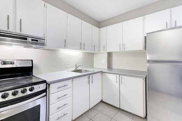 2870 Cedarwood Drive (HG 4) - Photo 3 of 11