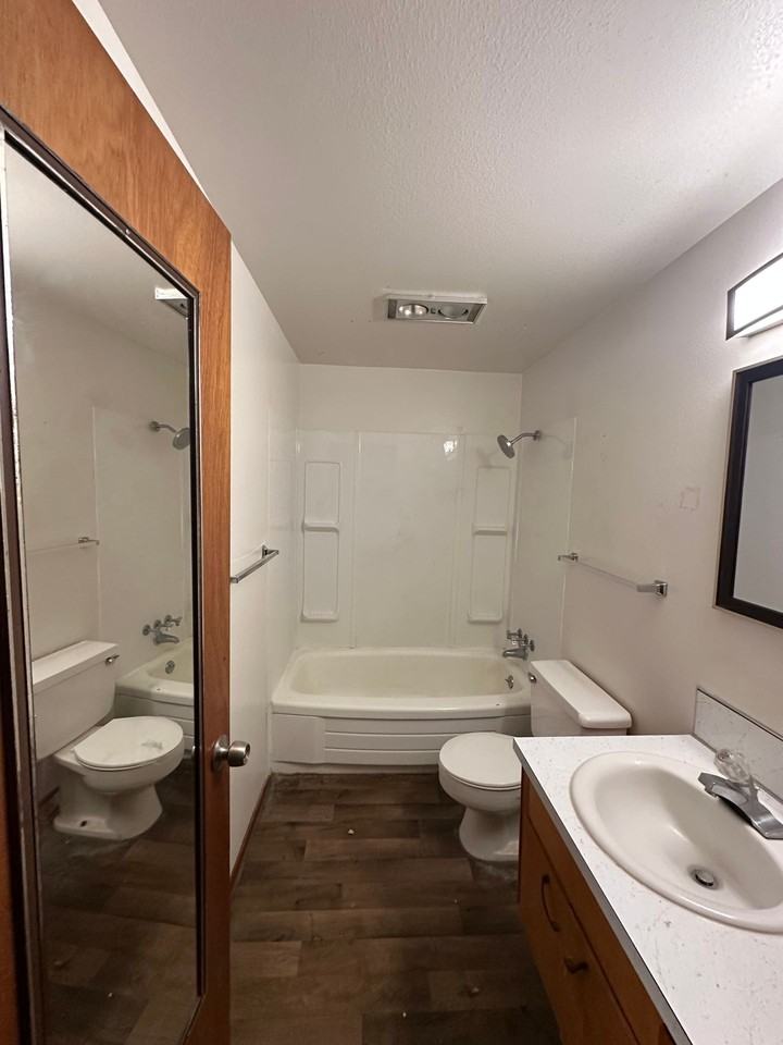 Holly St. - 401 - Photo 3 of 6