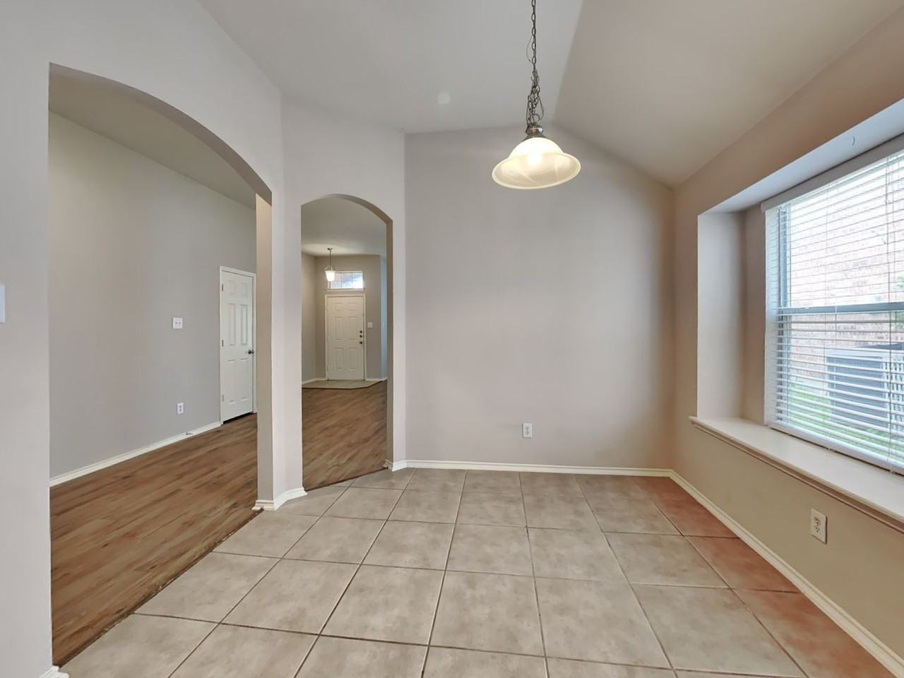 2027 Fair Crest Trl - Photo 7 of 14