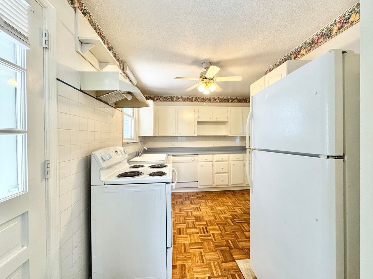 505 Crestwood Dr - Photo 4 of 14