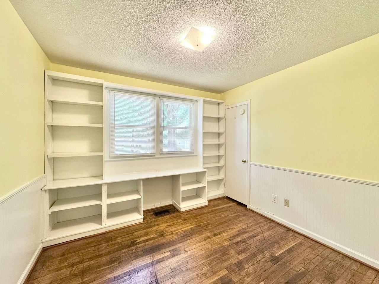 505 Crestwood Dr - Photo 7 of 14