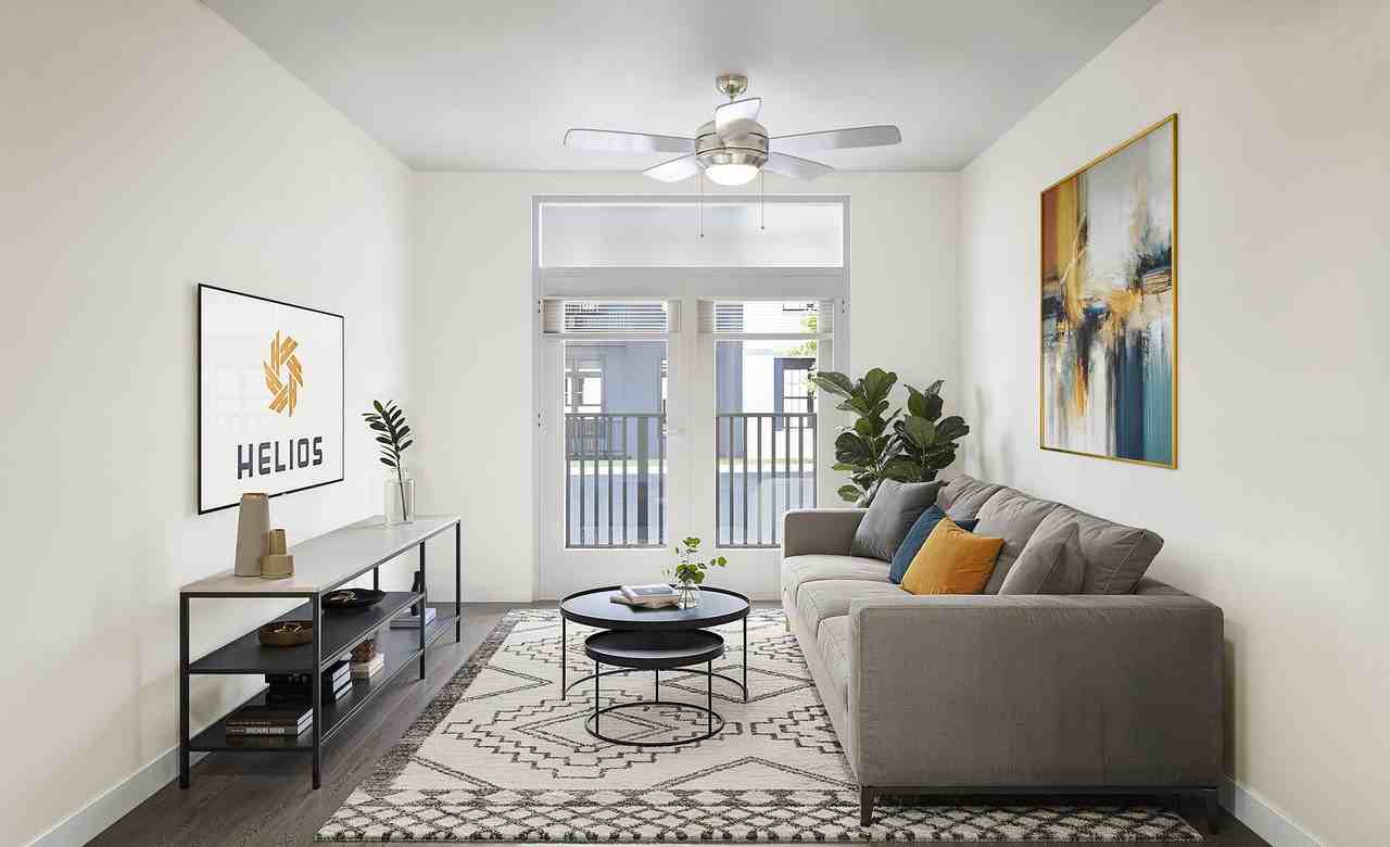 Helios - Photo 2 of 6