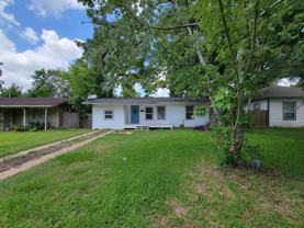 111 Wisteria St - Photo 1 of 1