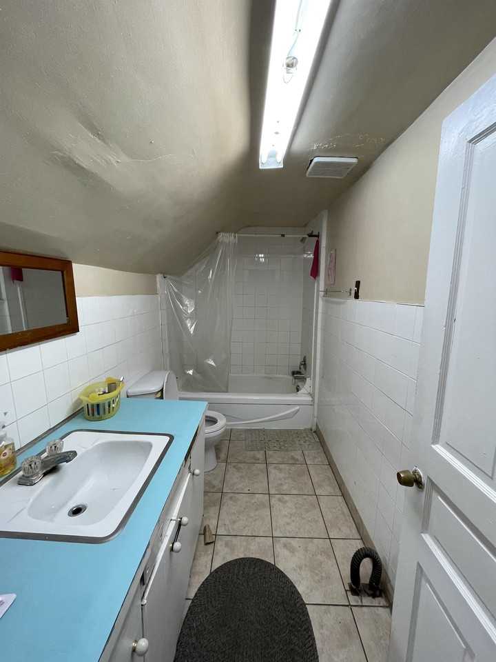 149 Burgar Street - Photo 5 of 19