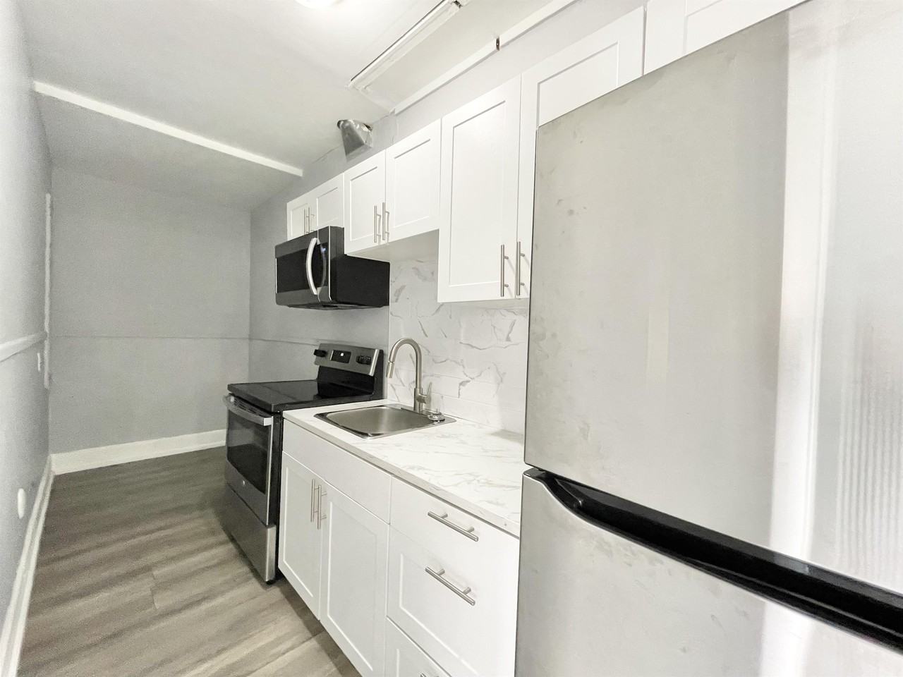 5325 Van Alstyne Place - Photo 2 of 40